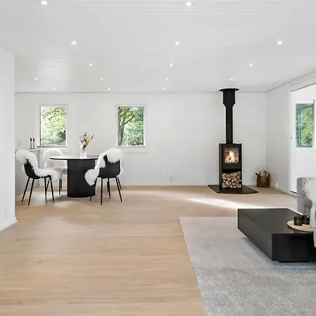 Feriehus In With House A Panoramic View